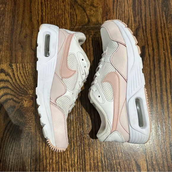 Nike Shoes - Nike Air Max Sneakers